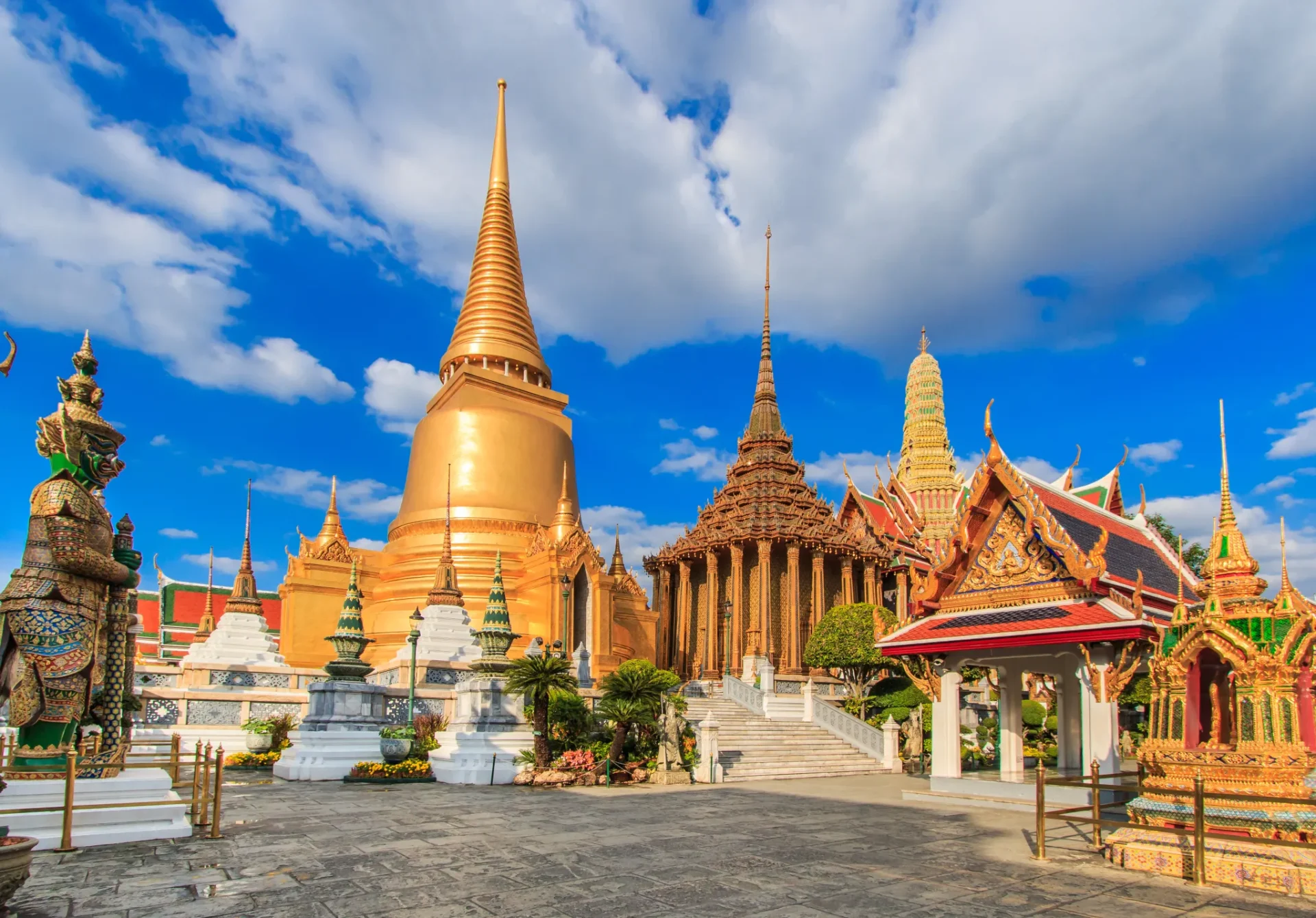 Grand Palace and Wat Phra Kaeo, Bangkok, Thailand